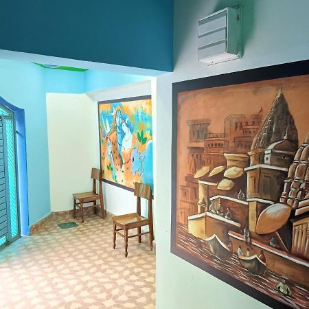 Trinetra Inn Varanasi Exteriör bild